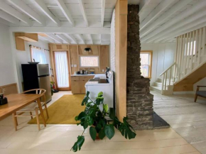 Modern Cottage One (The Lorca, Catskills) Shandaken